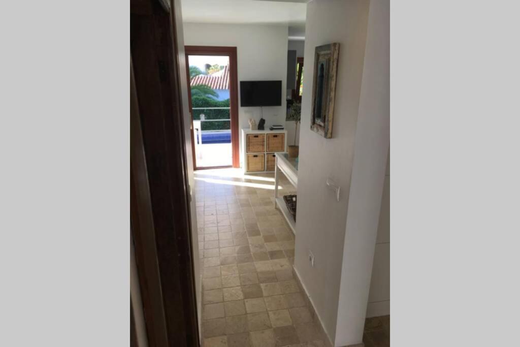 Costabella -villa Mit Pool Zur Alleinbenutzung Vakantiehuis *