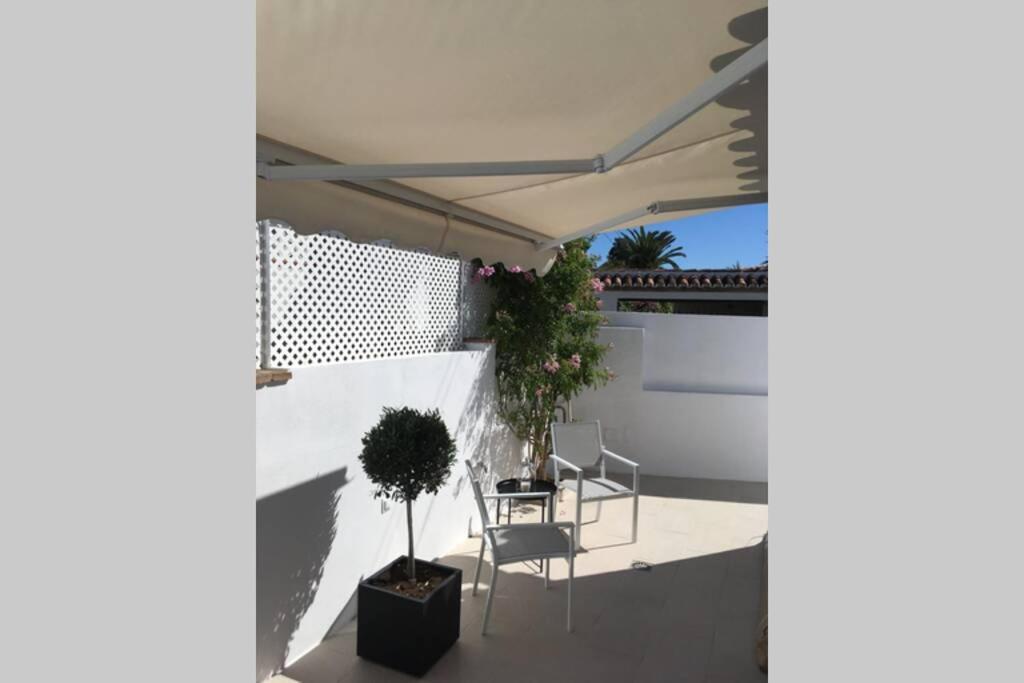Vakantiehuis Costabella -villa Mit Pool Zur Alleinbenutzung *